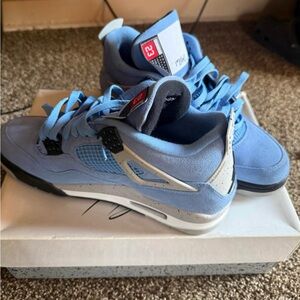 Jordan Men's Blue Sneakers